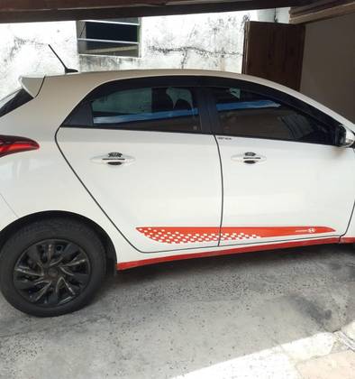 HYUNDAI HB20 1.6 COMFORT PLUS 16V FLEX 4P AUTOMÁTICO HYUNDAI HB20 1.6 COMFORT PLUS 16V FLEX 4P AUTOMÁTICO